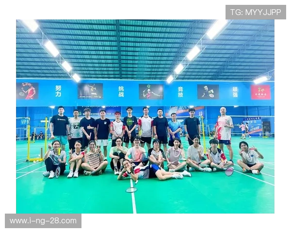 杭州羽毛球队与广州羽毛球队赛后状态分析与复盘探讨